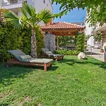 Apartman Apartments Mec & Tik *