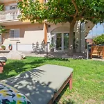 Apartments Mec & Tik *