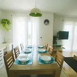 Apartments Mec & Tik *