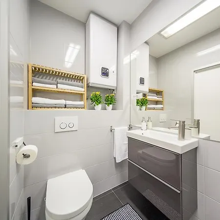 アパート Mec & Tik