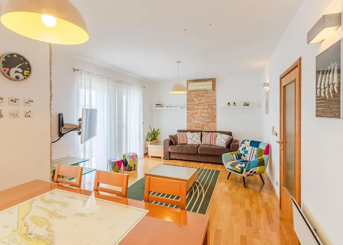 Mec & Tik Apartamento *