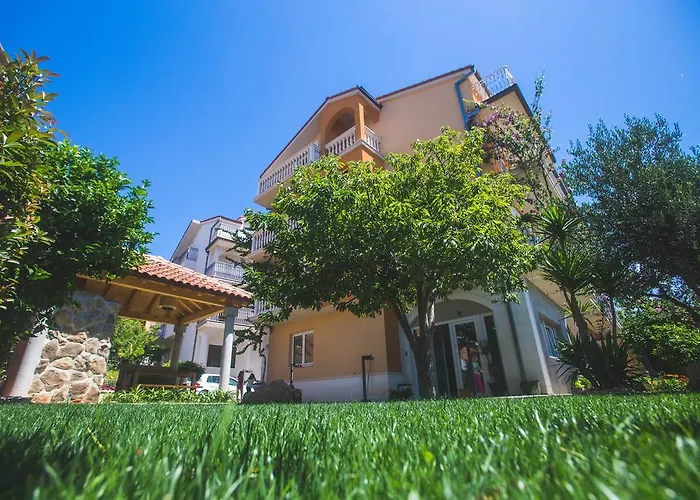 Apartment Apartments Mec & Tik