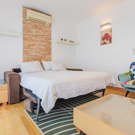 Daire Apartments Mec & Tik *