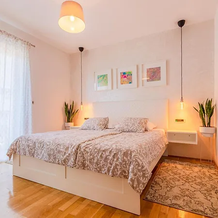 Daire Apartments Mec & Tik *