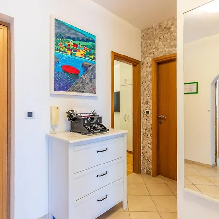 Apartments Mec & Tik