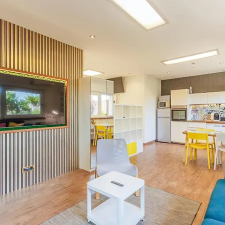 Daire Apartments Mec & Tik Split