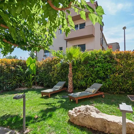 Daire Apartments Mec & Tik Split