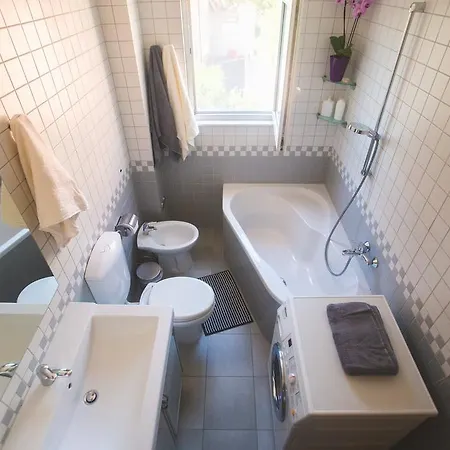 Apartments Mec & Tik *